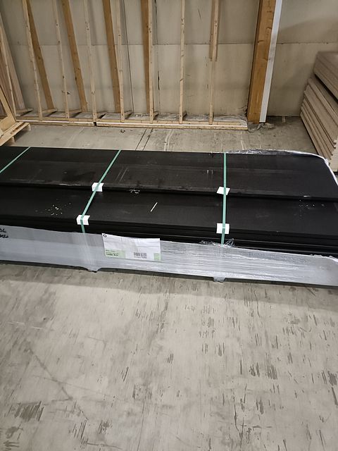 Image 1/3
