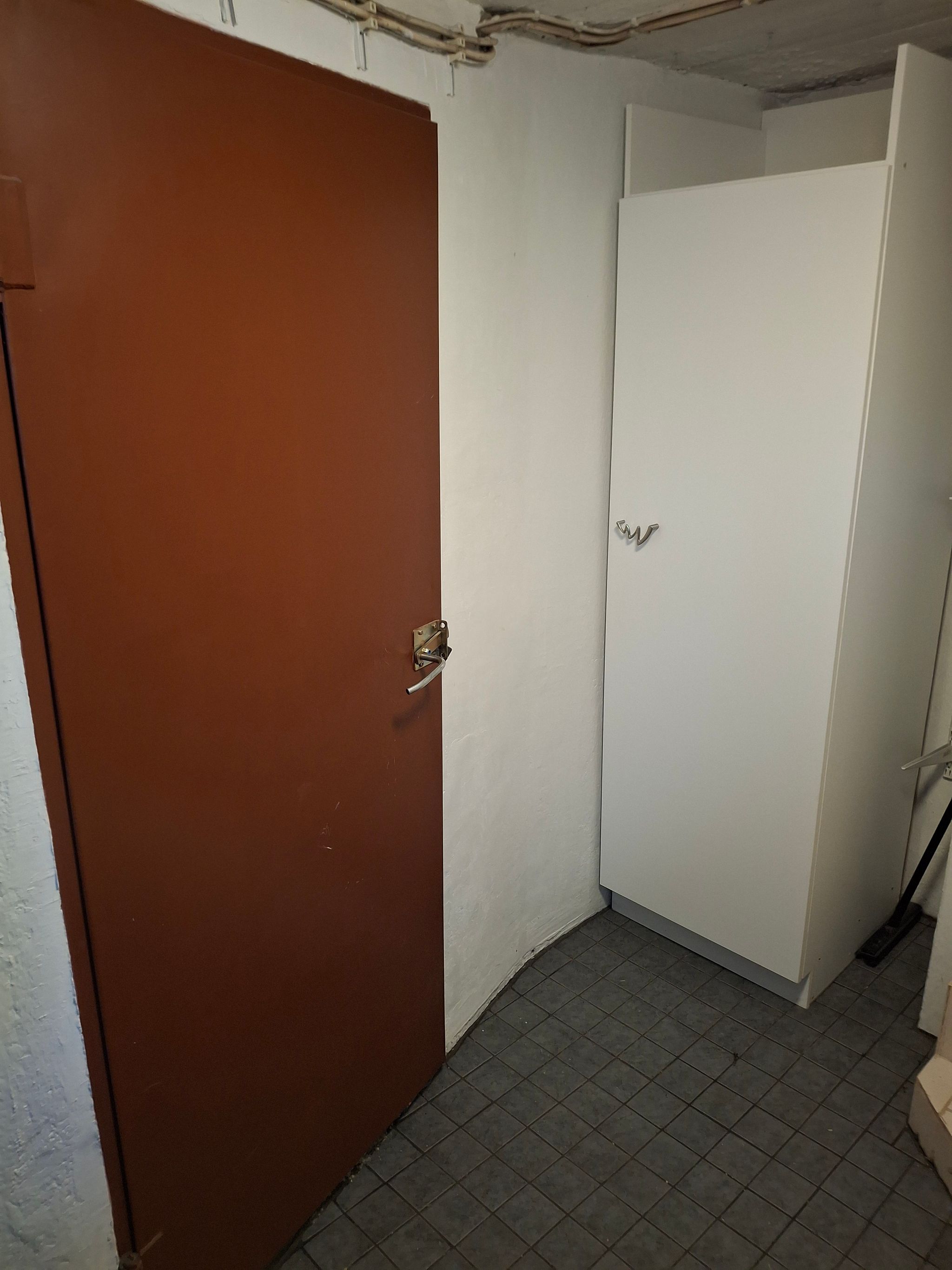 Image 25/40