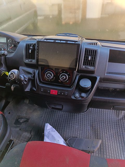 Image 3/13