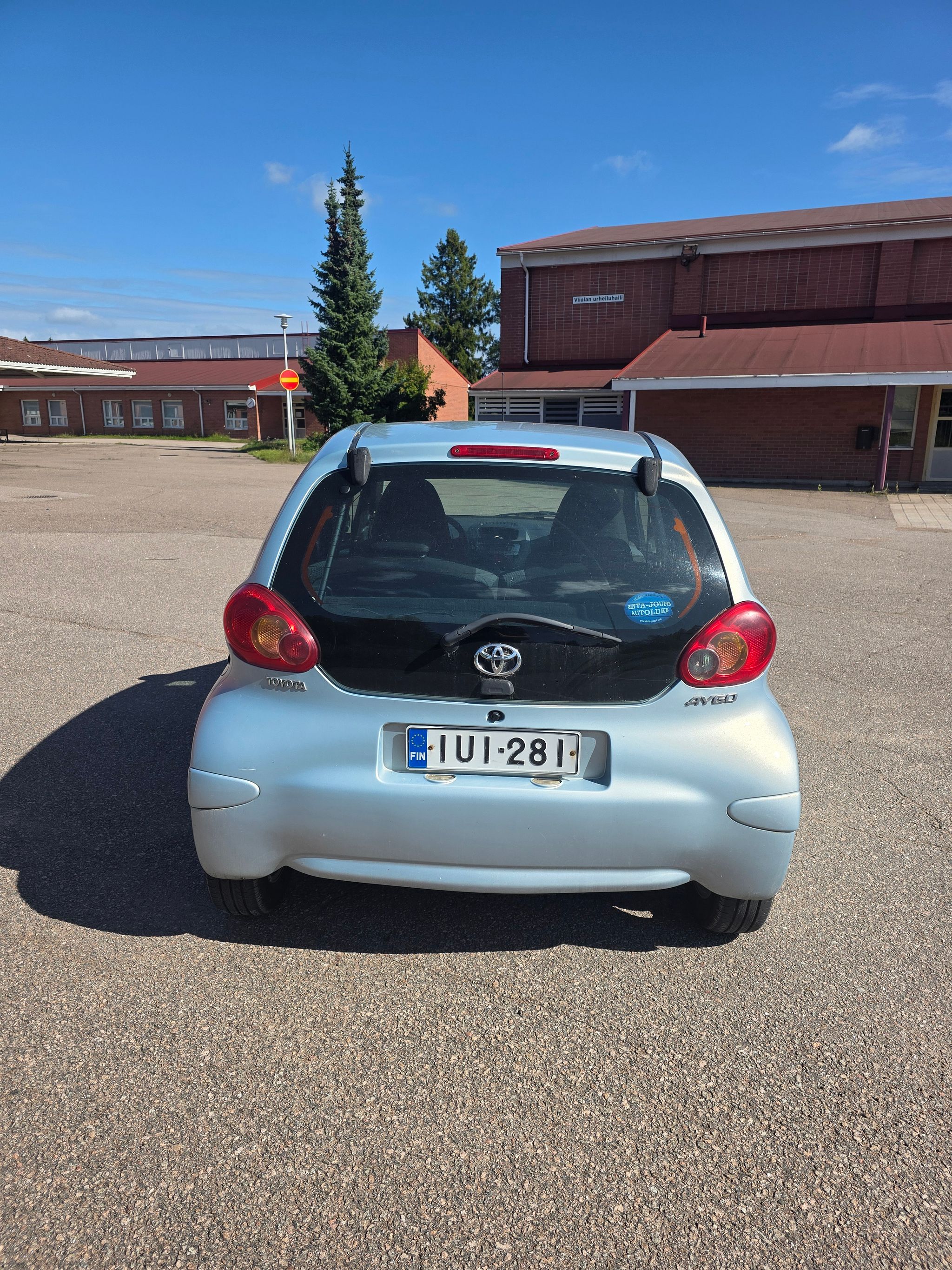 Image 4/19