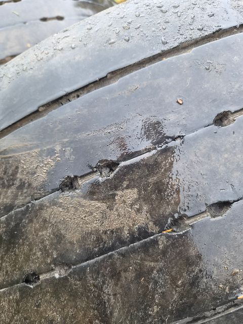 Image 4/5