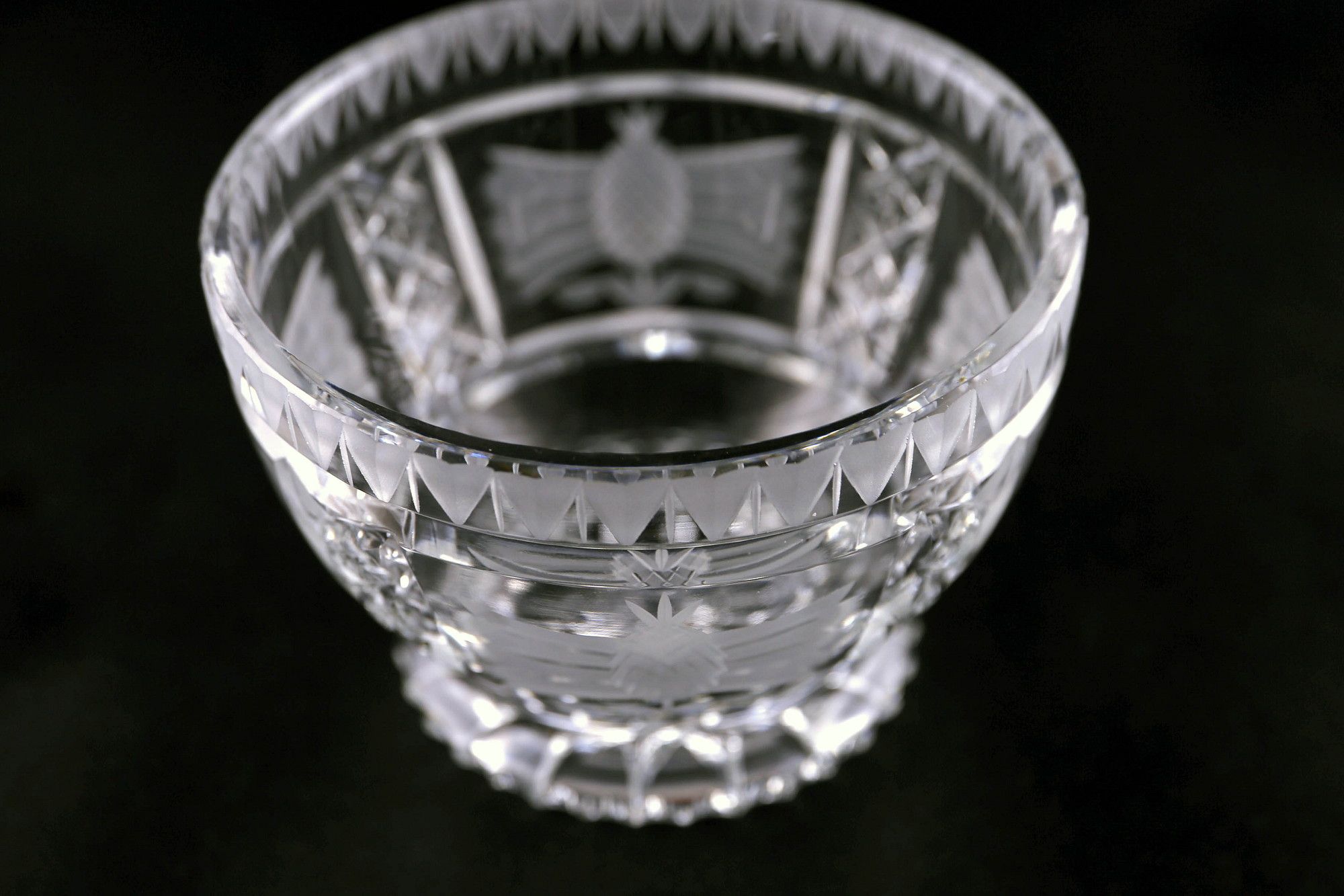Image 3/12