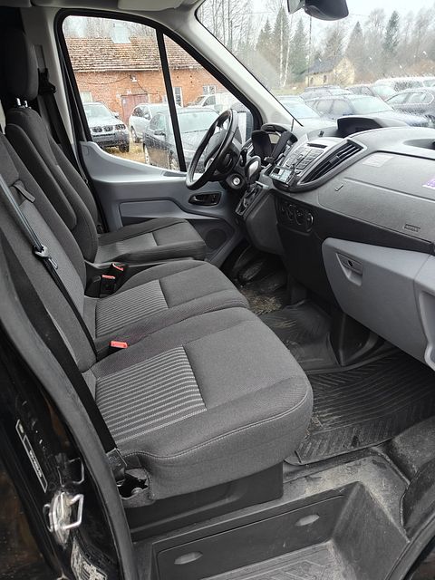 Image 7/9