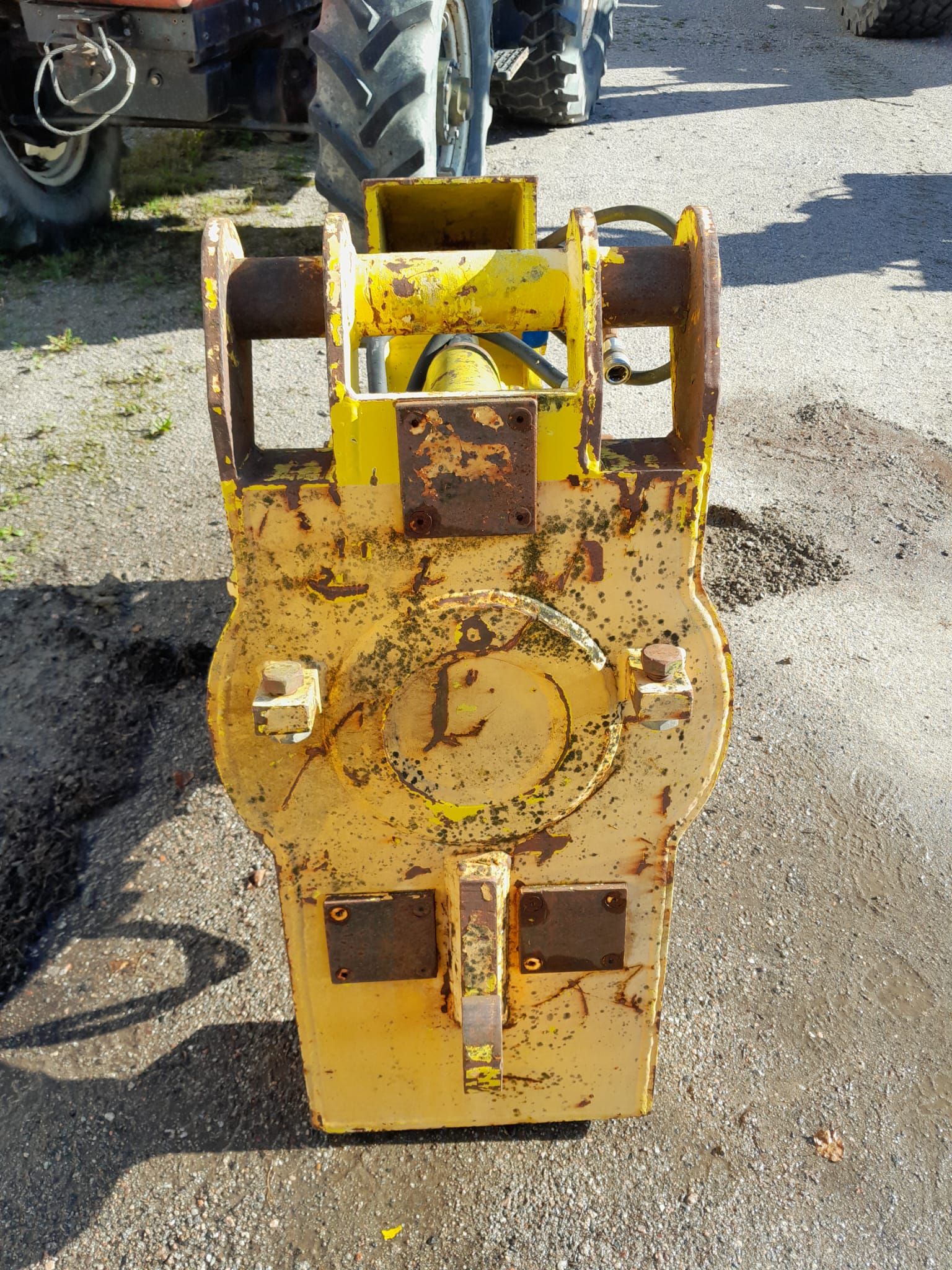 Image 6/9