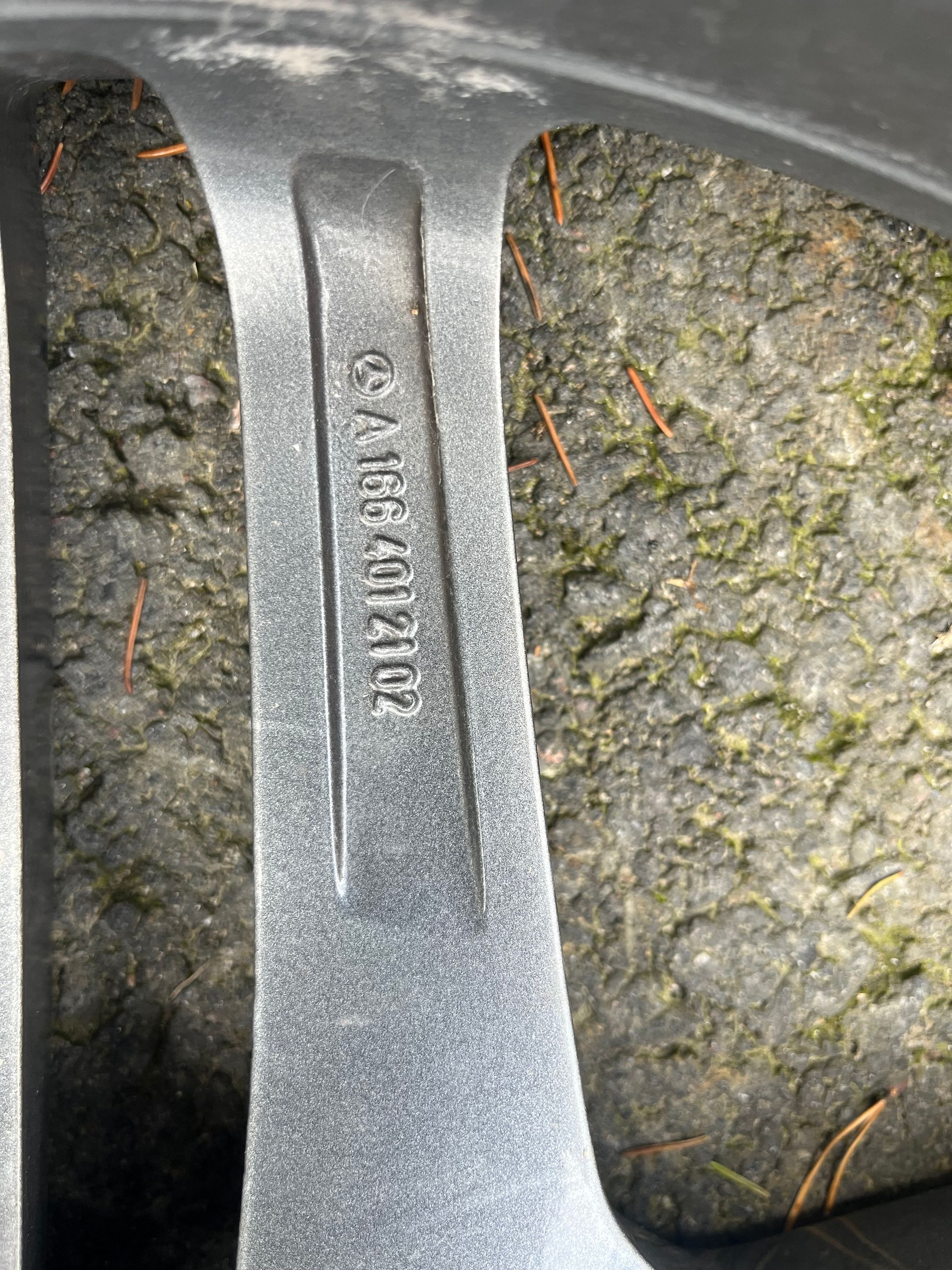 Image 3/5