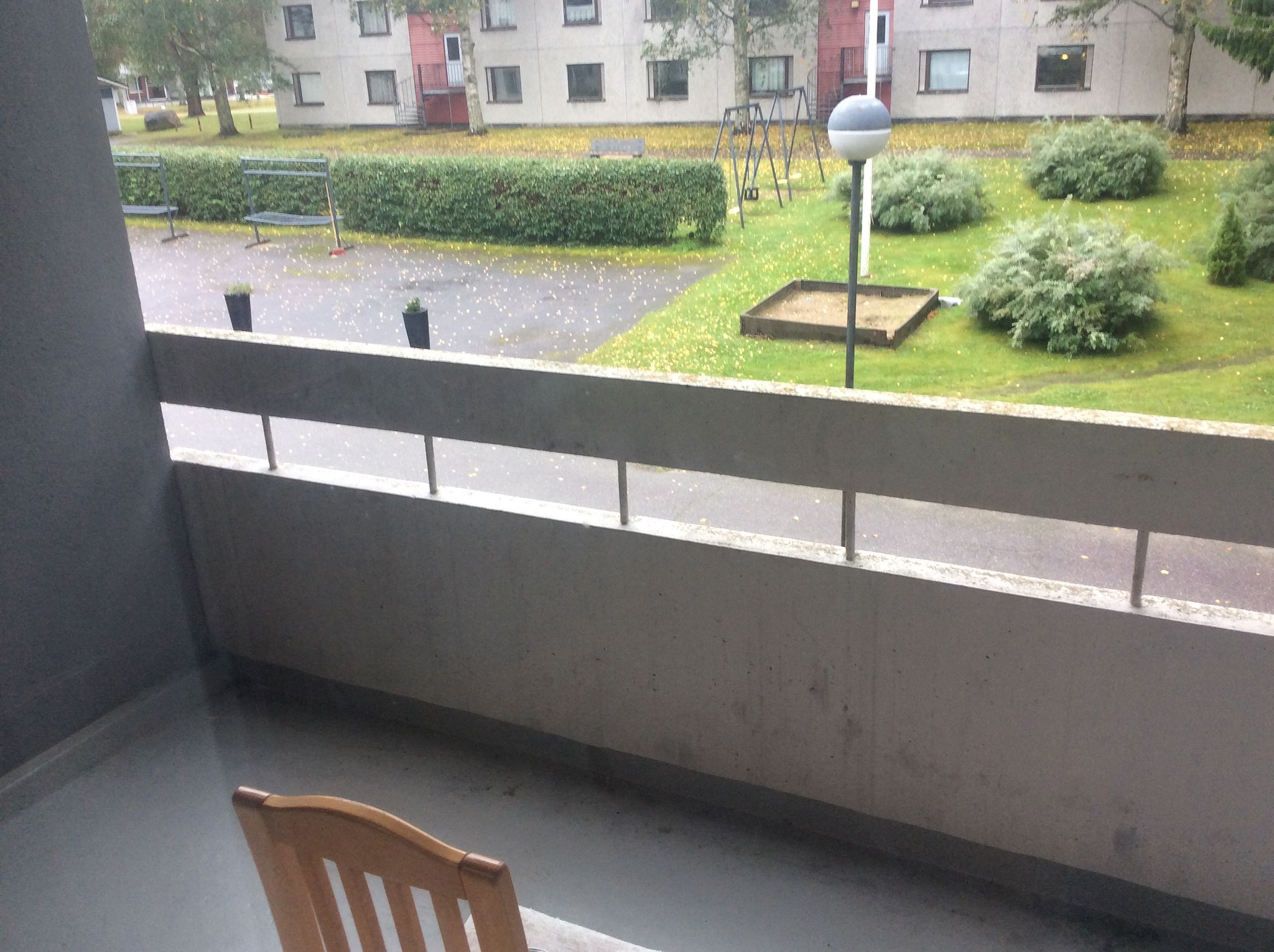 Image 6/9