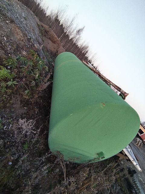 Image 6/6