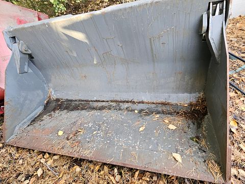 Image 3/4