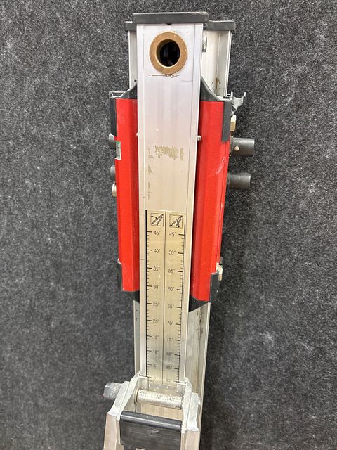 Image 11/77