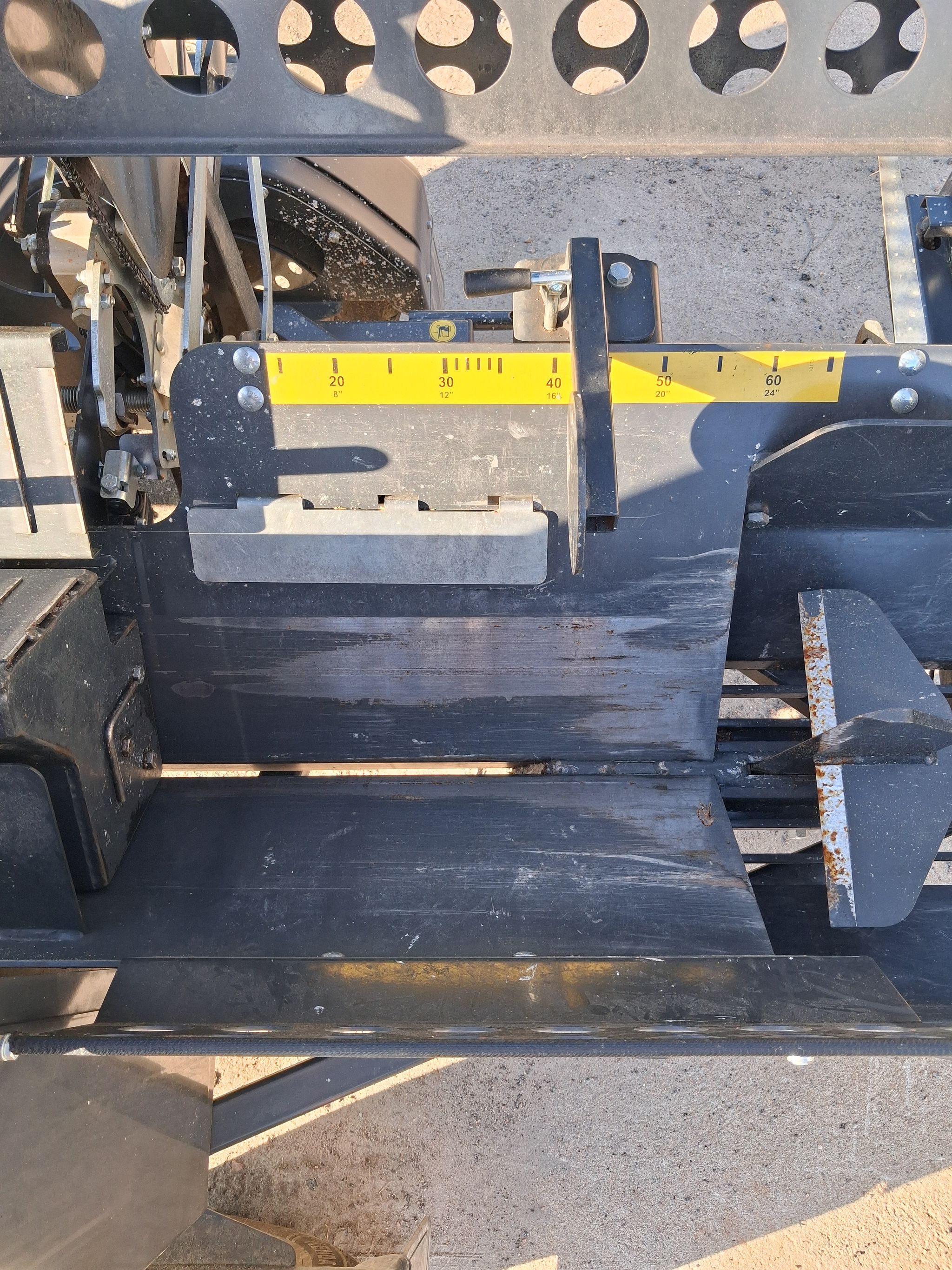 Image 6/10