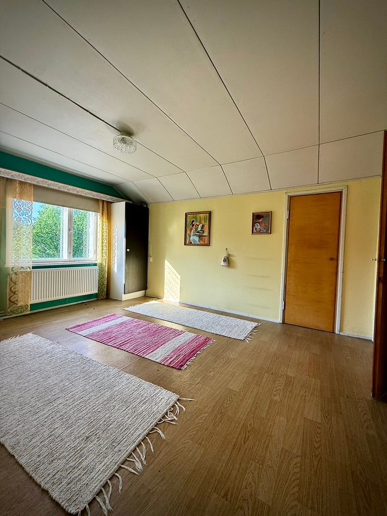 Image 20/30