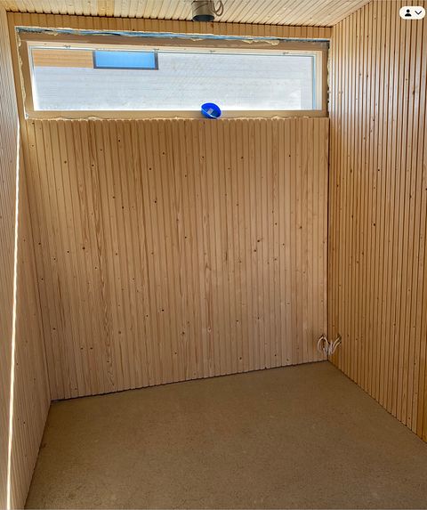 Image 7/7