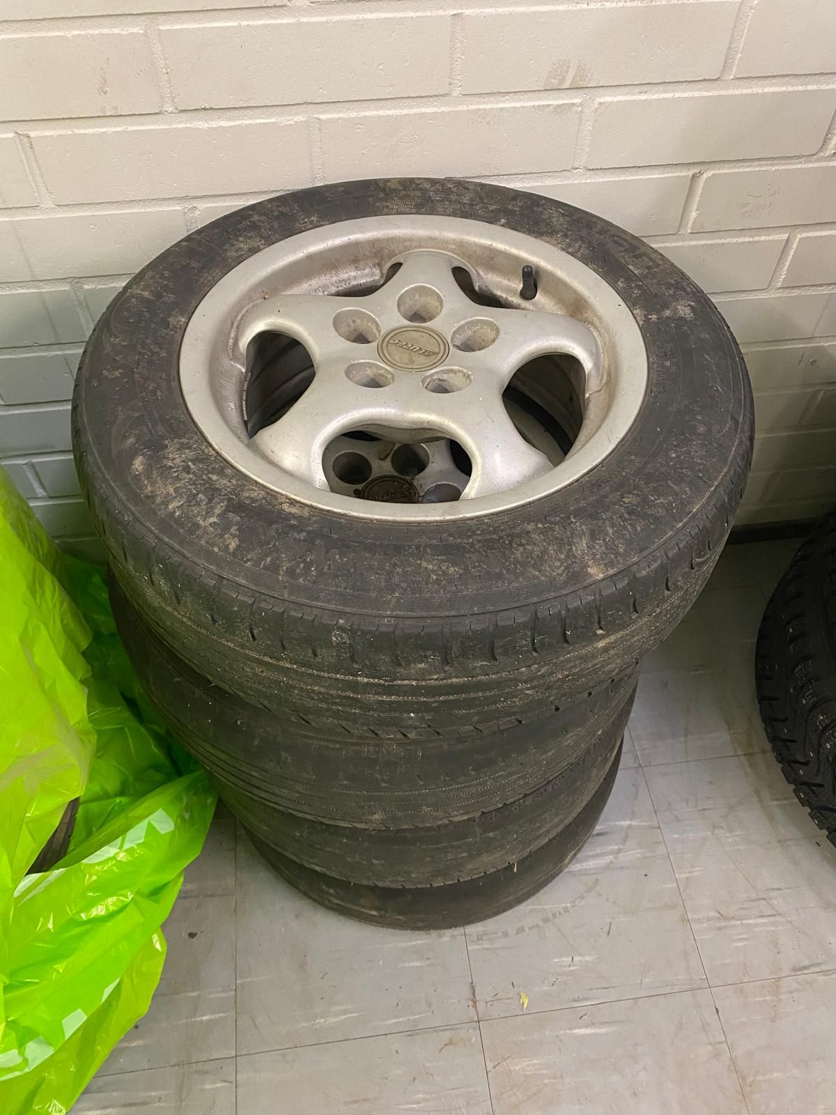 Image 35/38