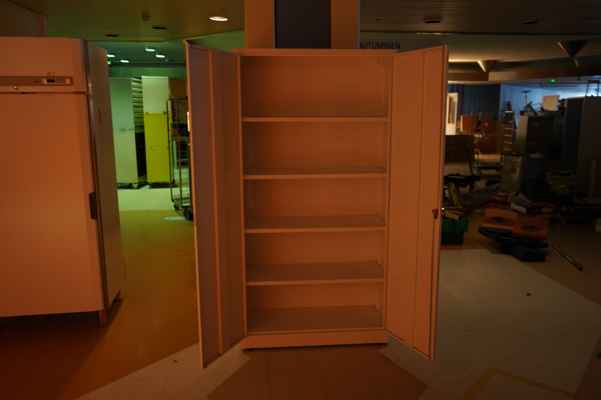 Image 5/8