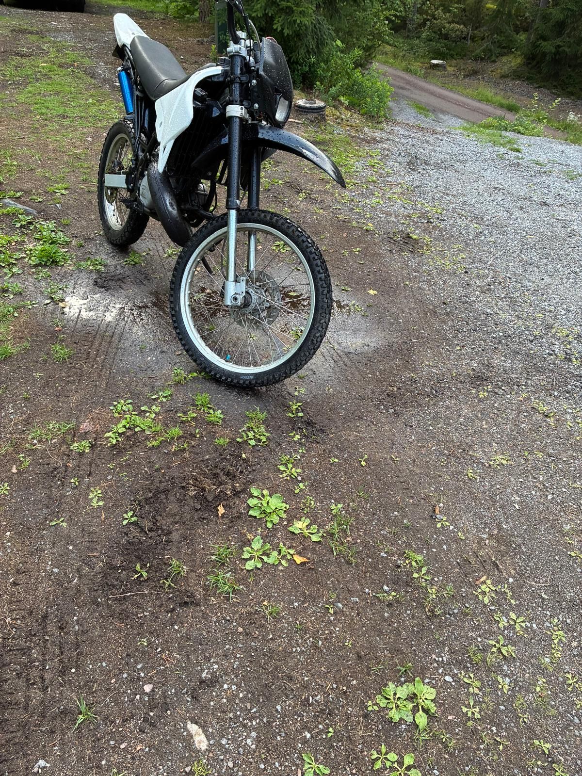 Image 4/4