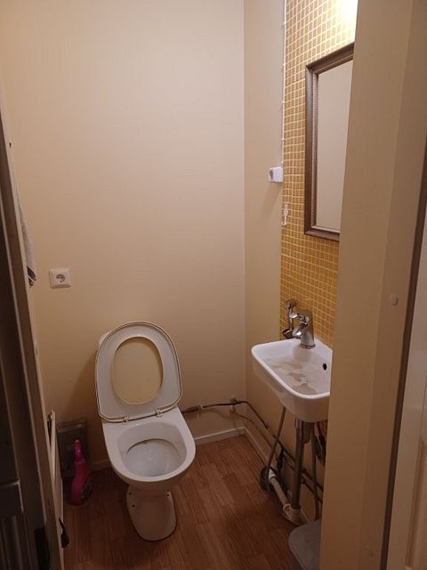 Image 59/100
