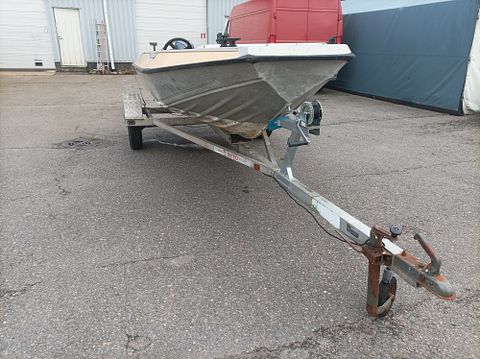 Image 8/22