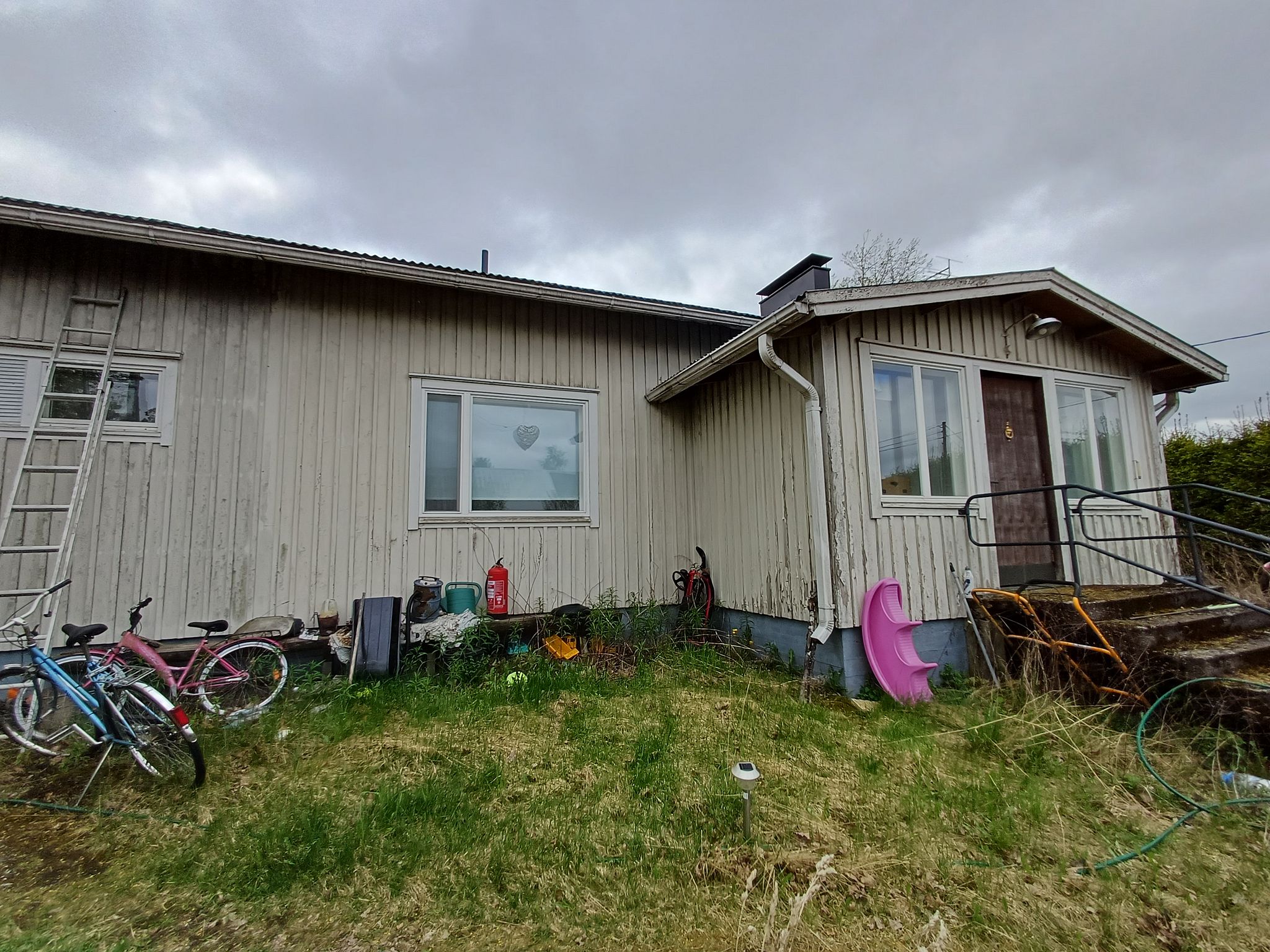 Image 2/28