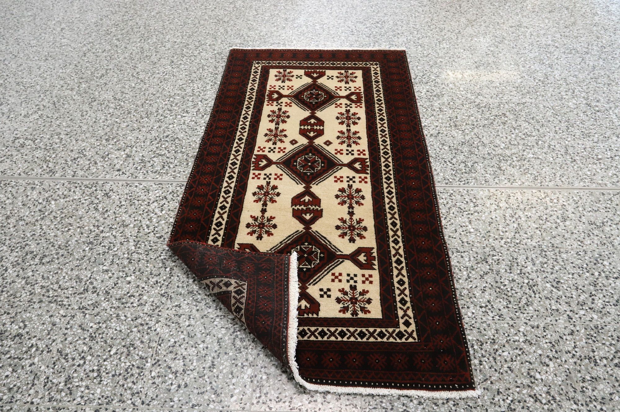 Image 3/15