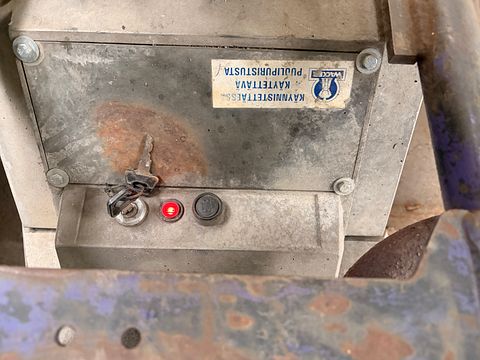 Image 5/9