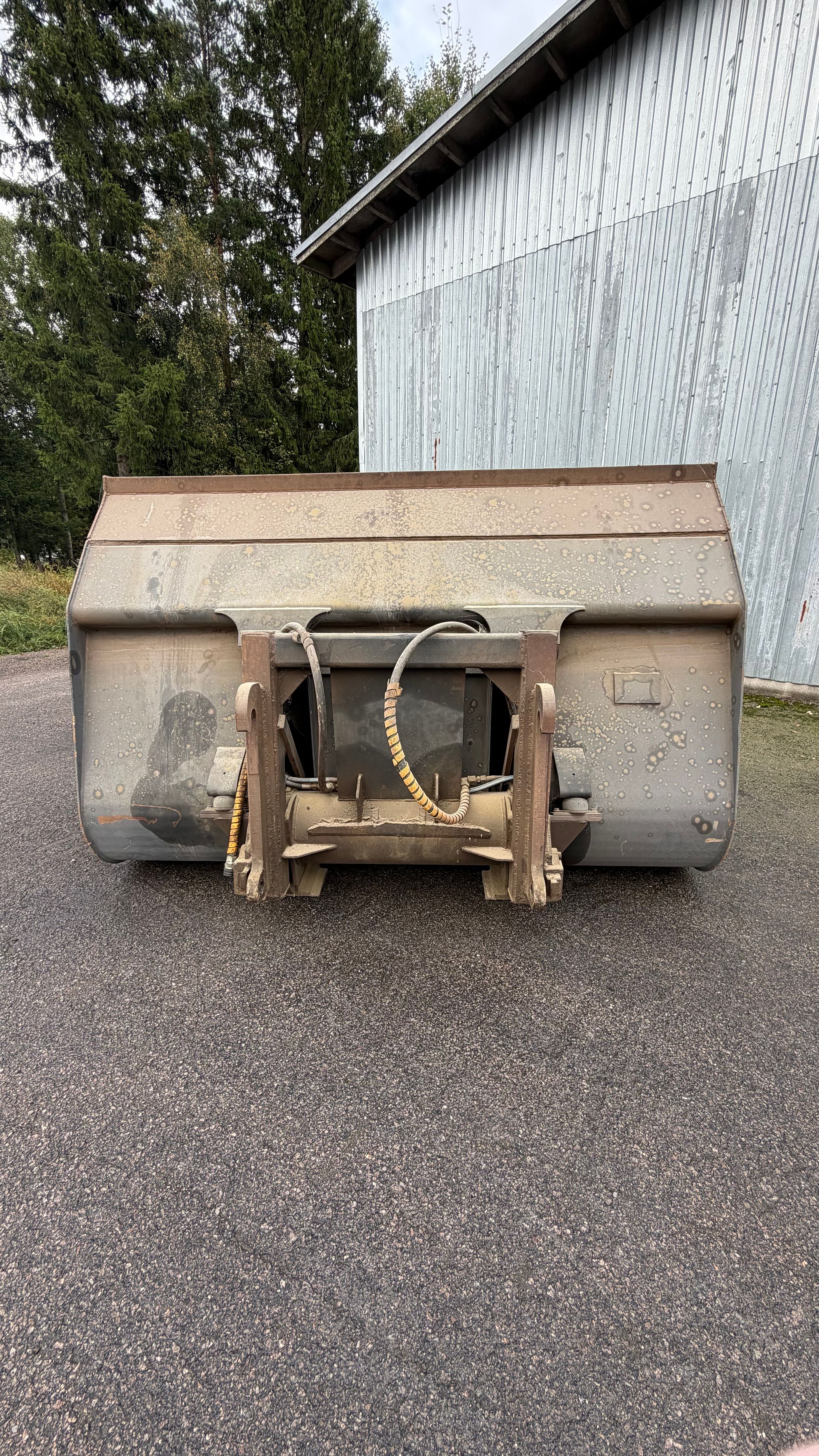 Image 5/6