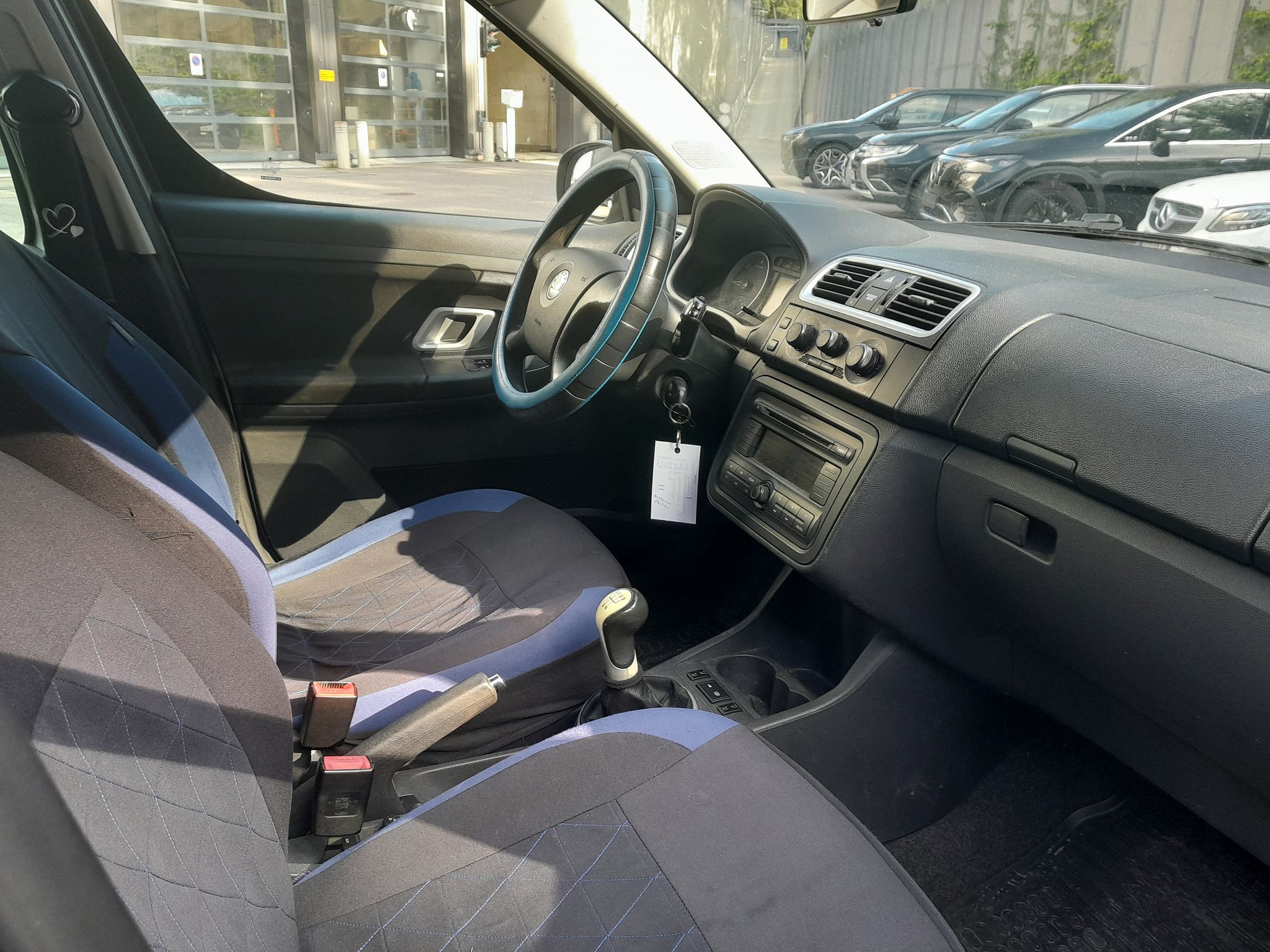 Image 15/46