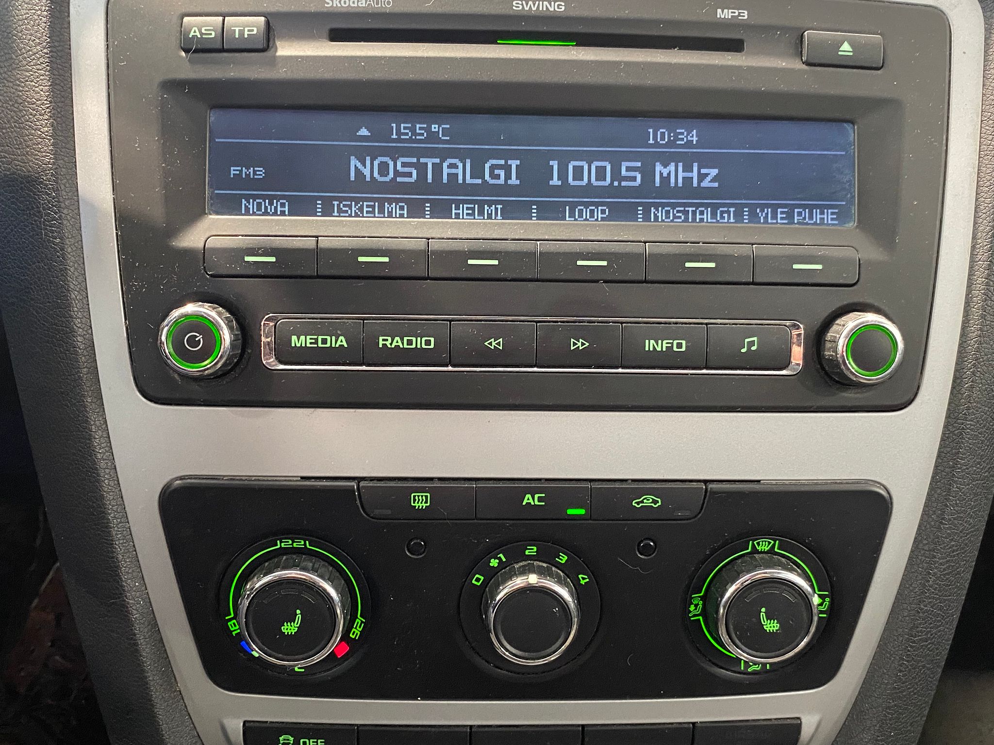 Image 15/39