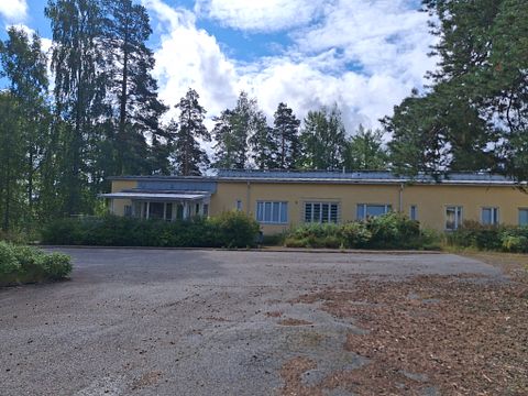Image 10/40