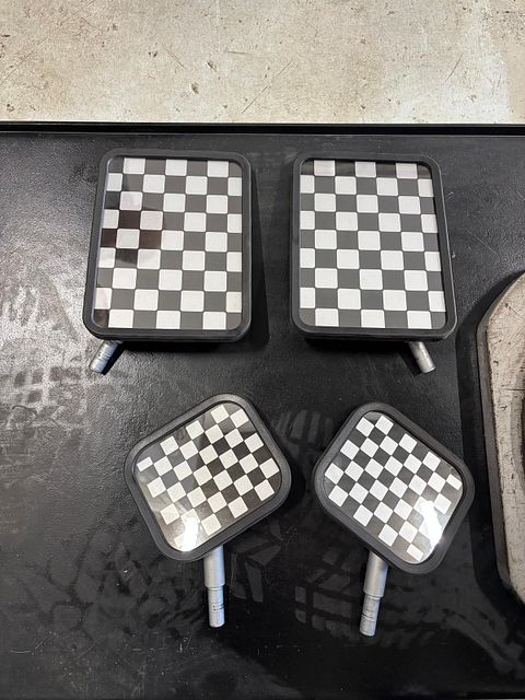 Image 5/9