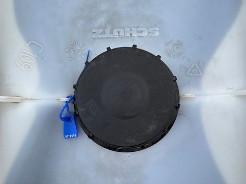 Image 7/9