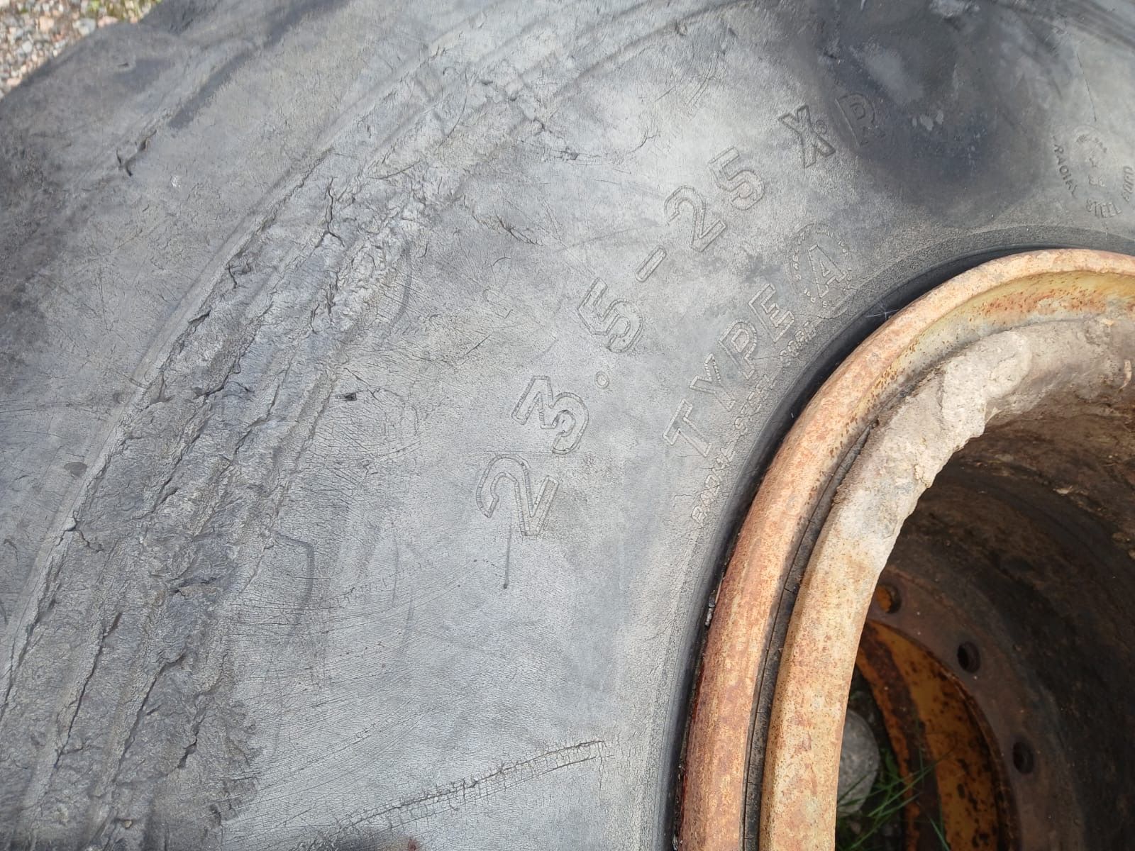 Image 8/9