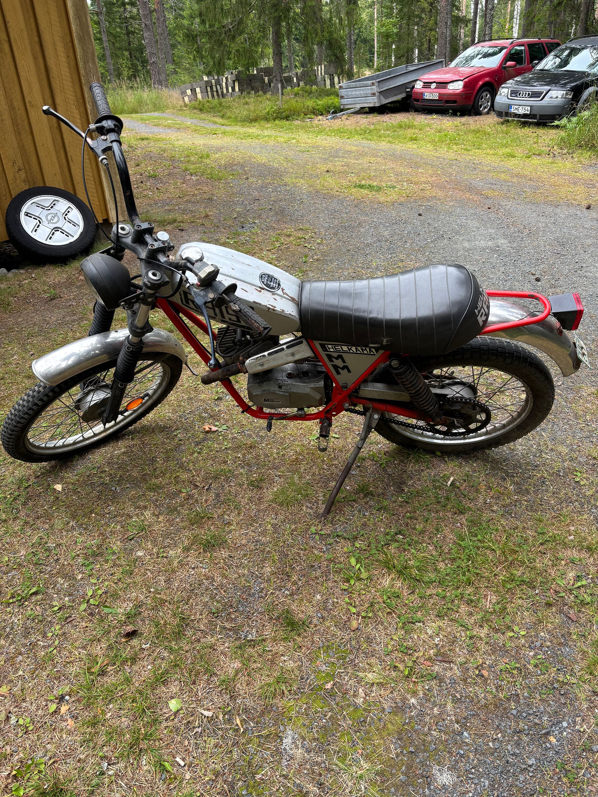 Image 3/9