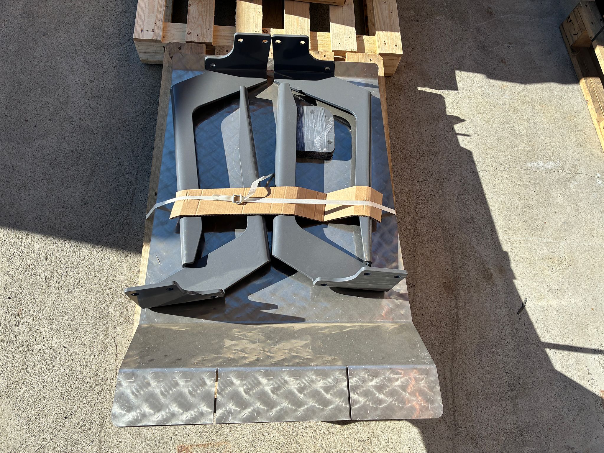 Image 1/3