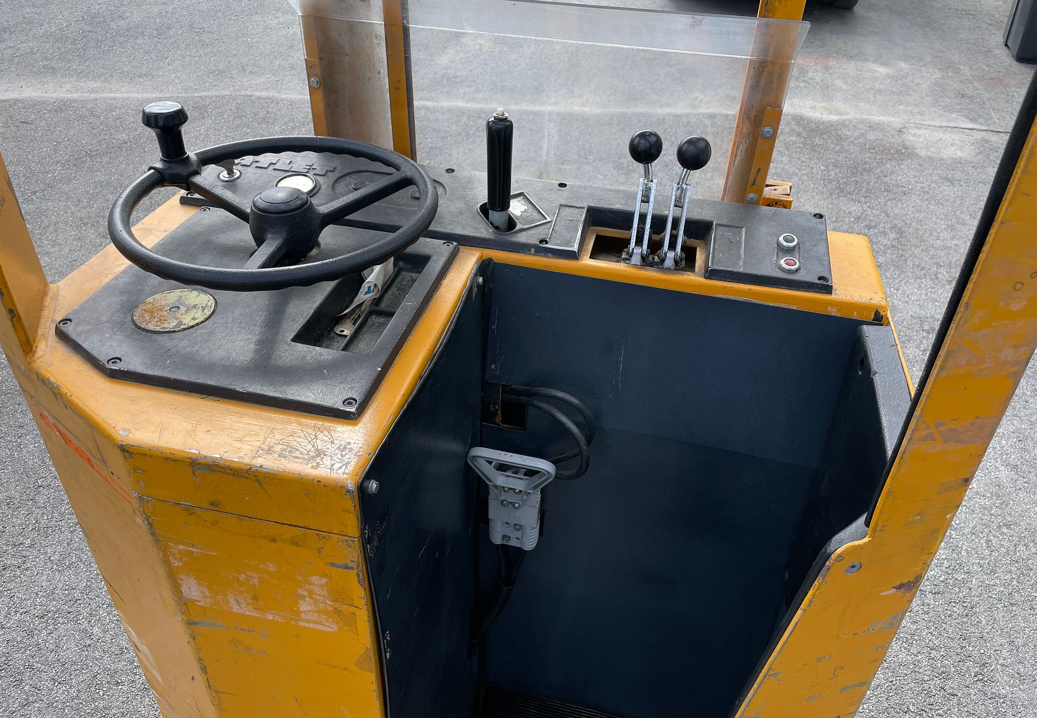 Image 10/15