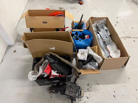 Image 2/17