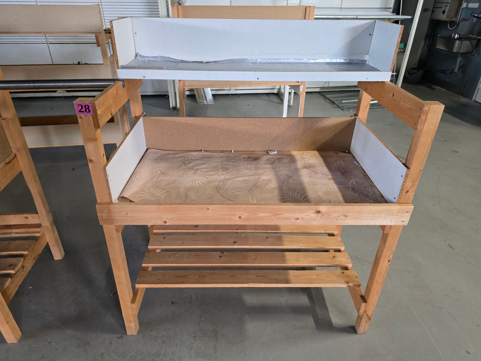 Image 3/4