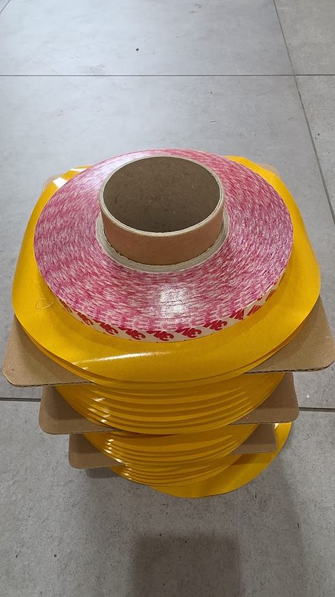 Image 3/9