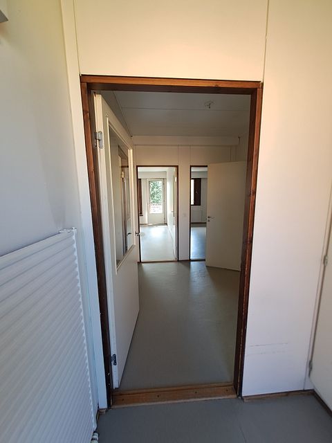 Image 14/68