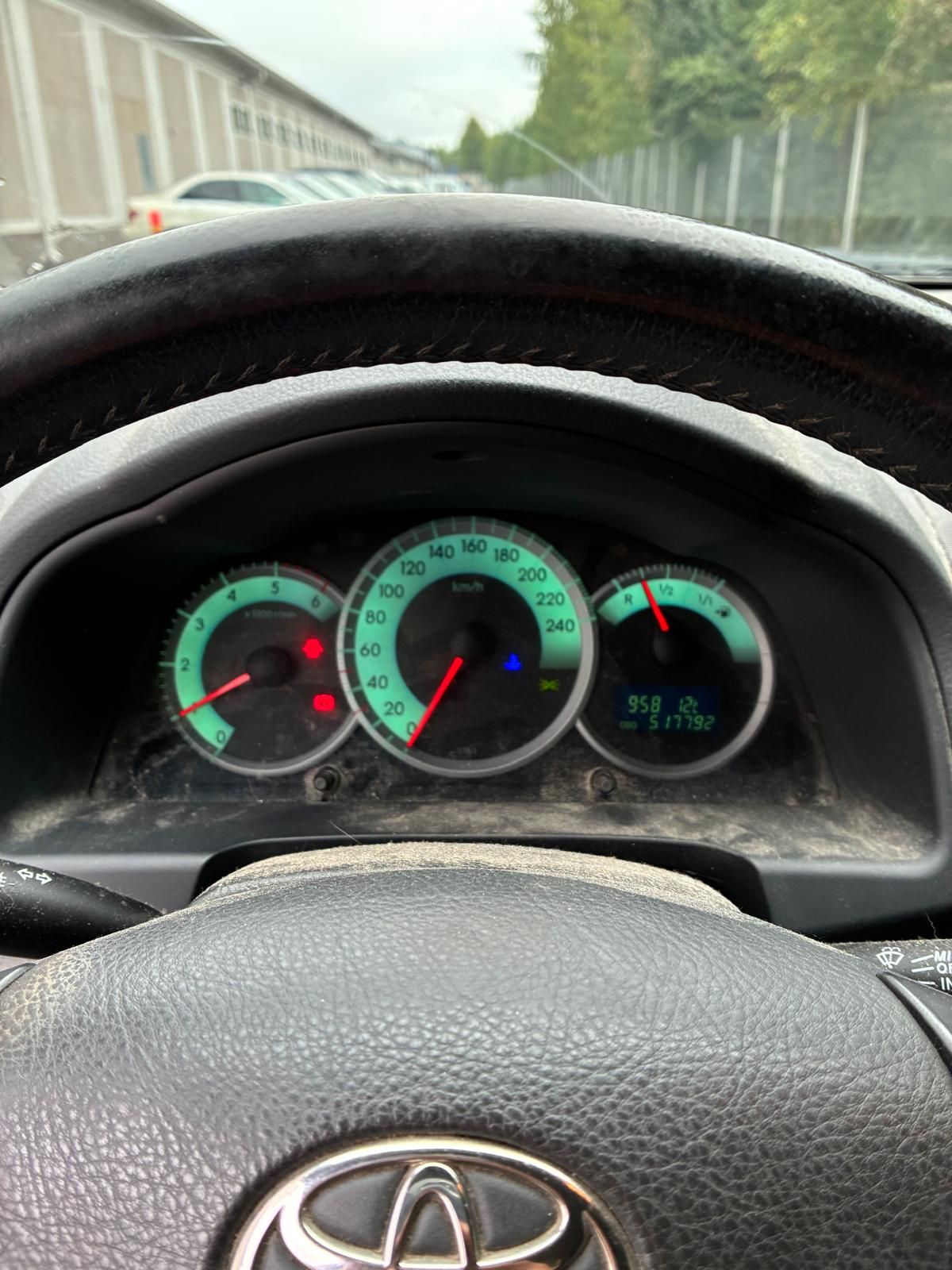Image 12/29