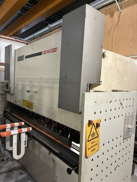 Image 1/8