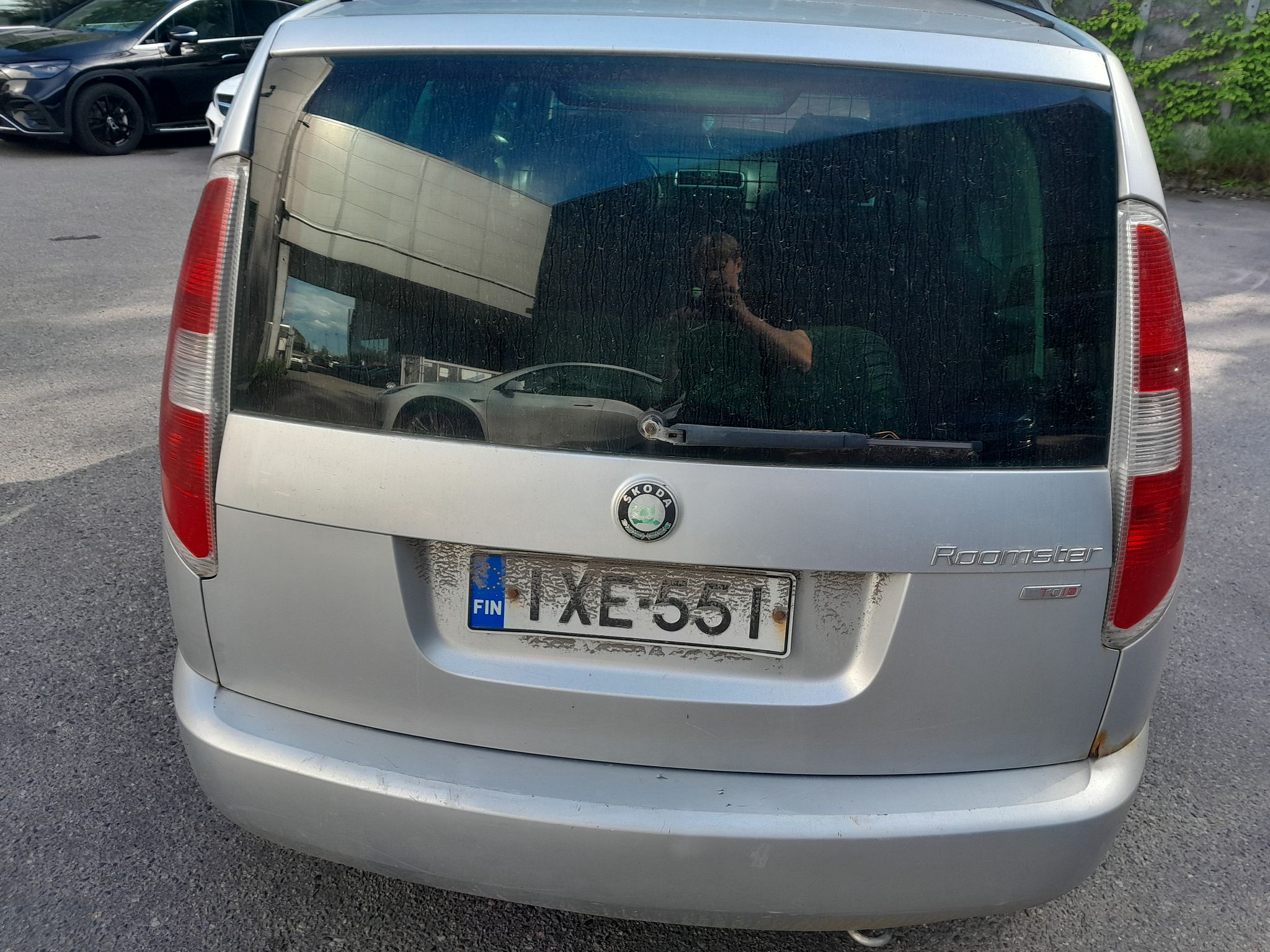 Image 19/46