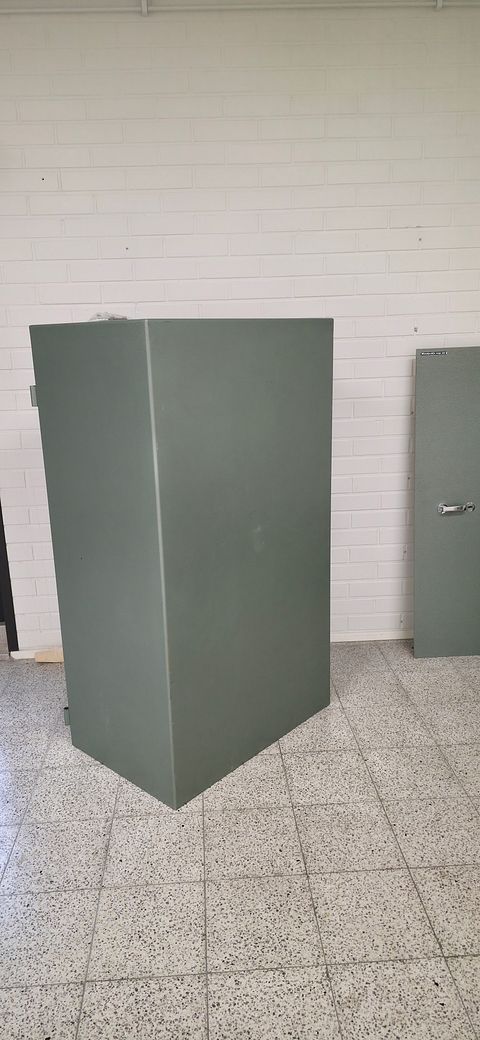Image 6/7
