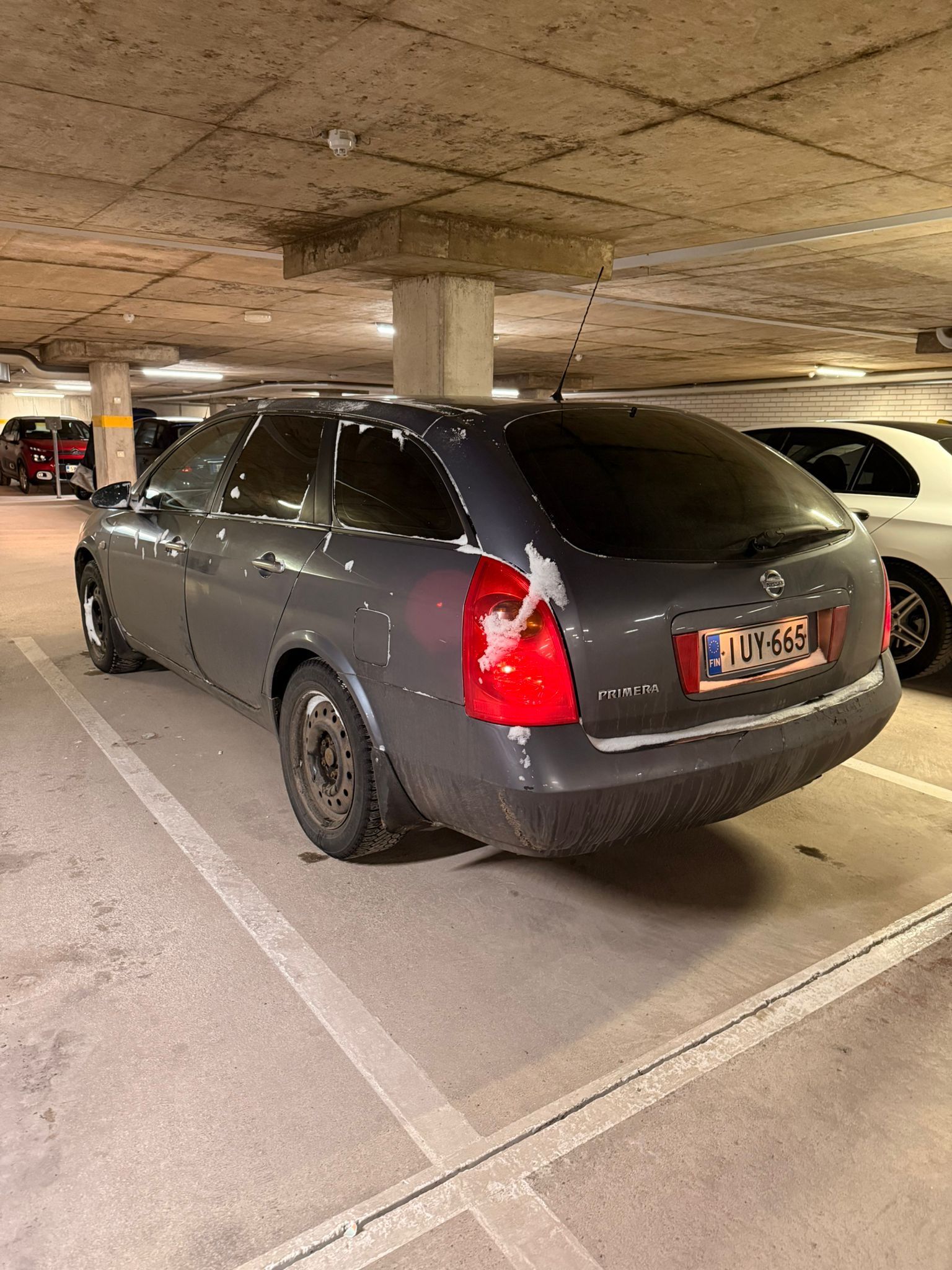 Image 6/10