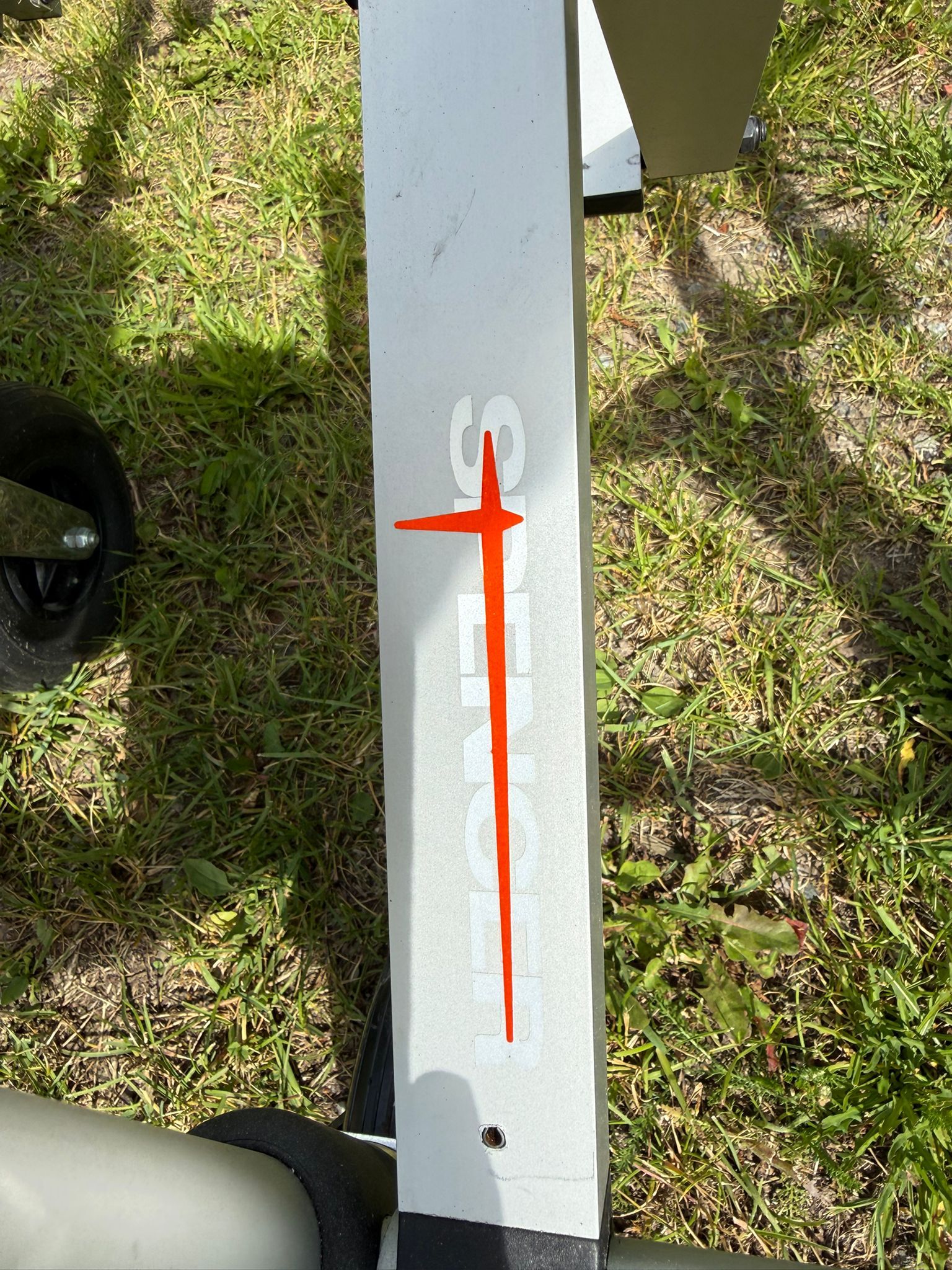 Image 4/4
