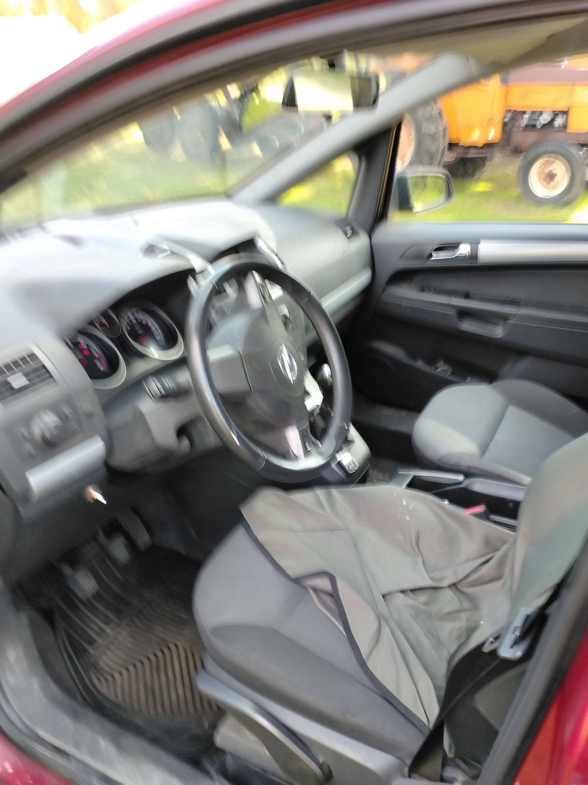 Image 7/10