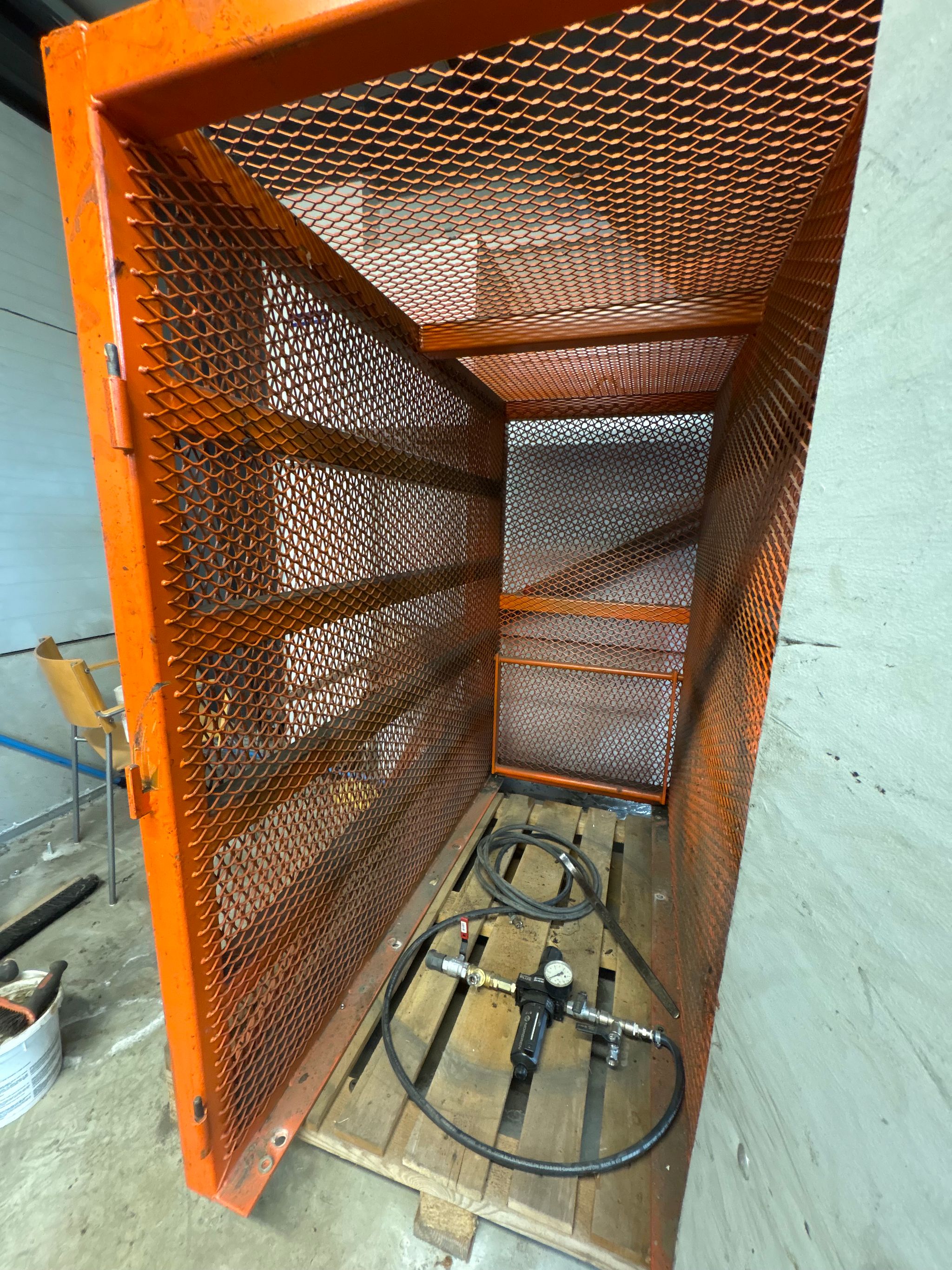Image 9/13