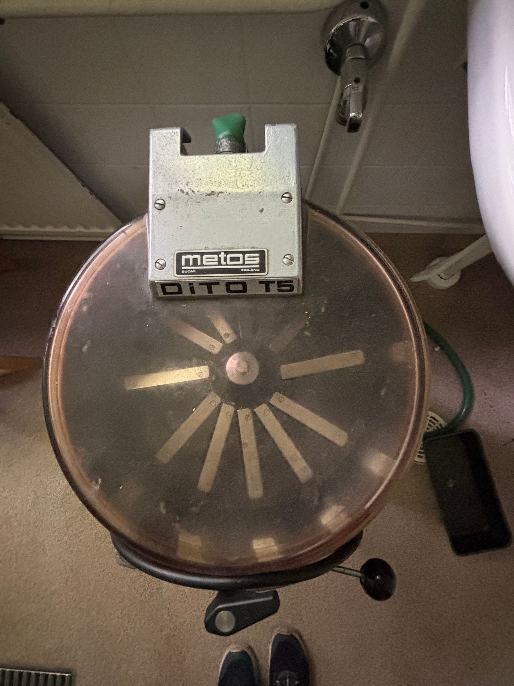 Image 3/3