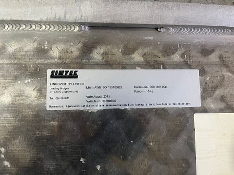Image 9/10