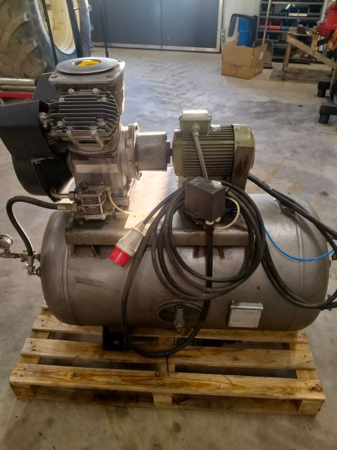 Image 1/6