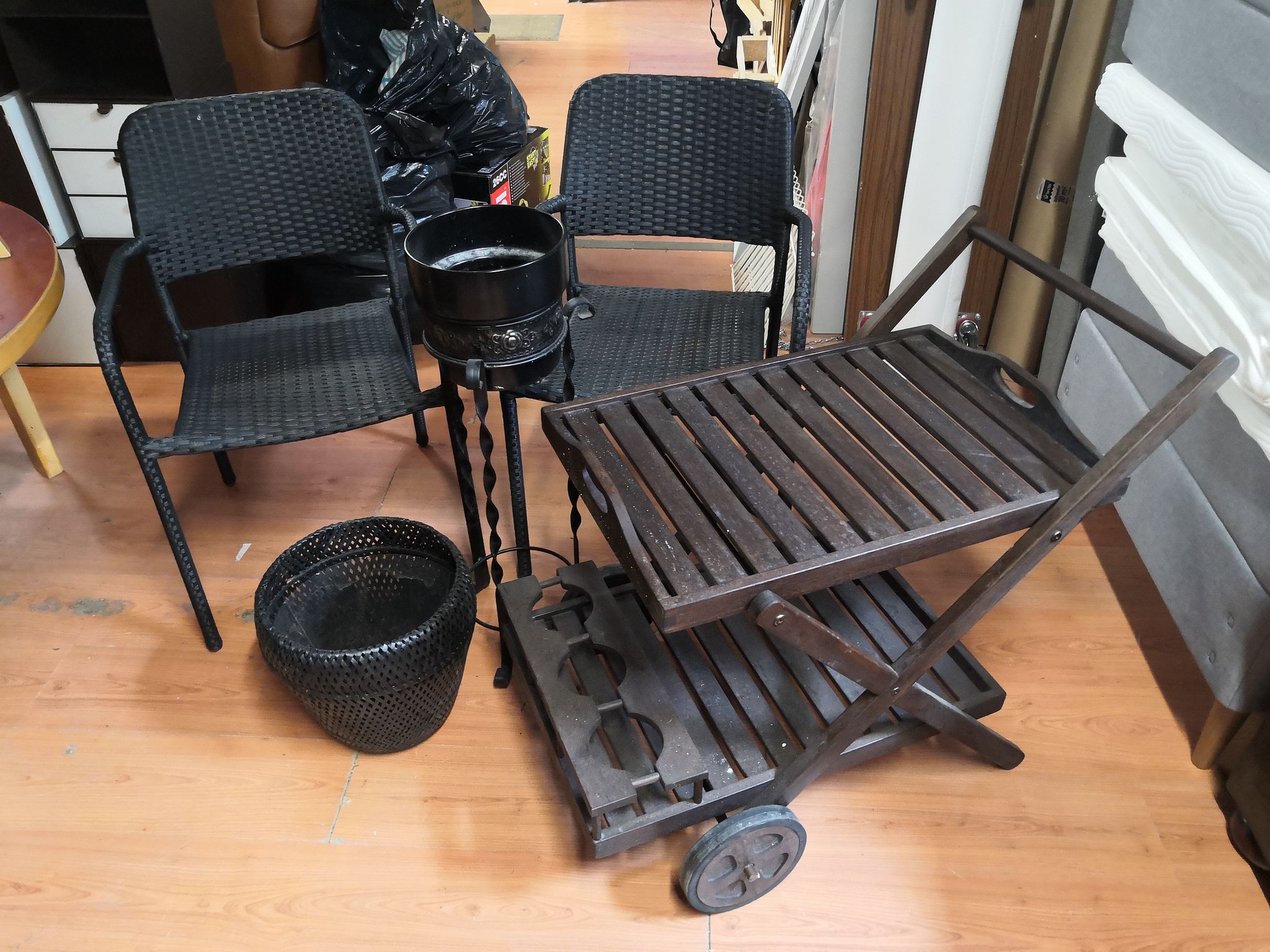 Image 1/11